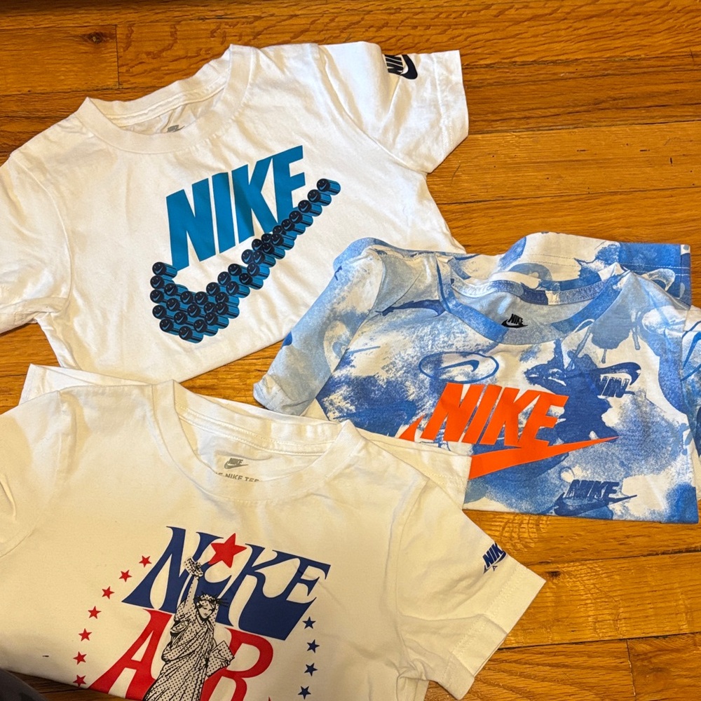 Nike T-shirt bundle Toddler